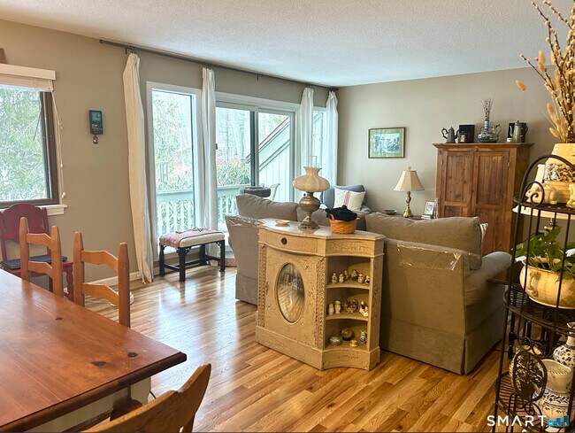 Foto del edificio - 576 Heritage Vlg