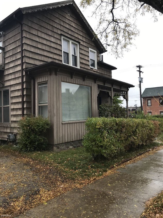 Primary Photo - 221 N 5th Ave