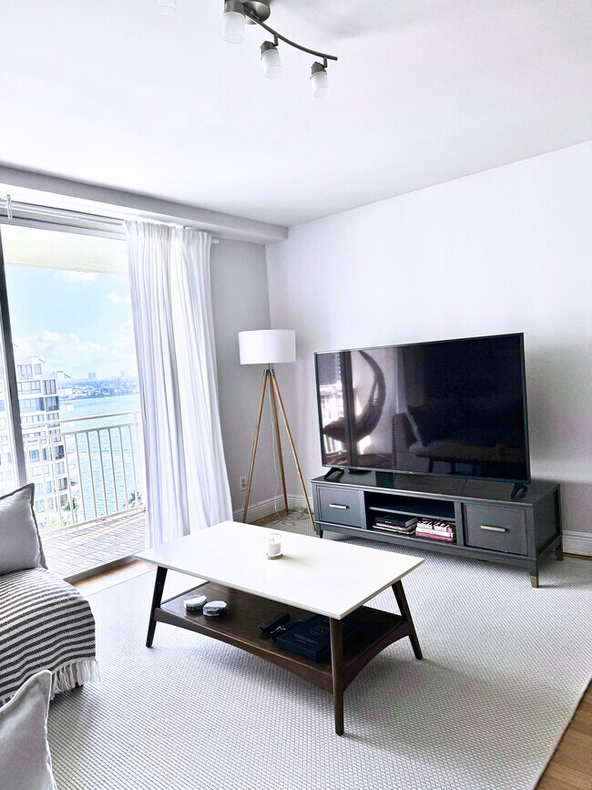 Foto del edificio - 770 Claughton Island Dr