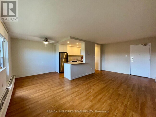 Building Photo - 156 Fitch St