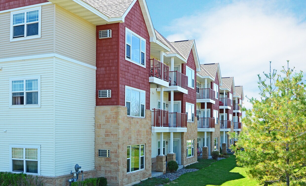 Gateway Place Apartments in Chanhassen, MN