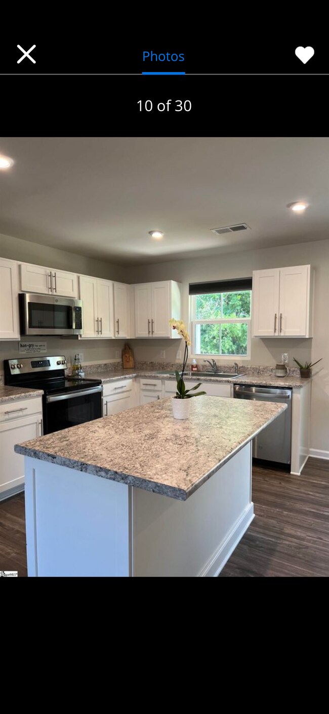 Building Photo - 513 Hampton Townes Dr