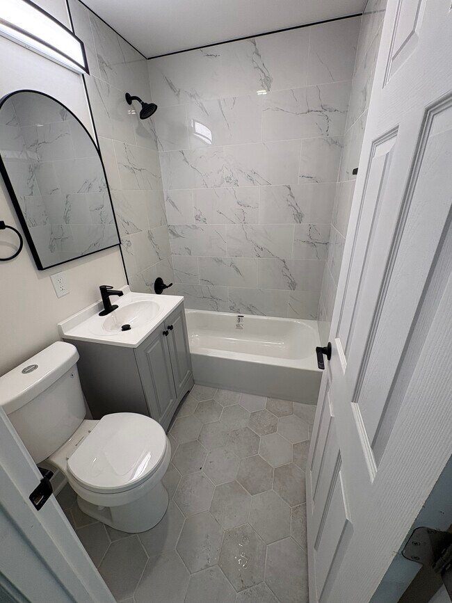 Foto del edificio - 1317 Michigan St