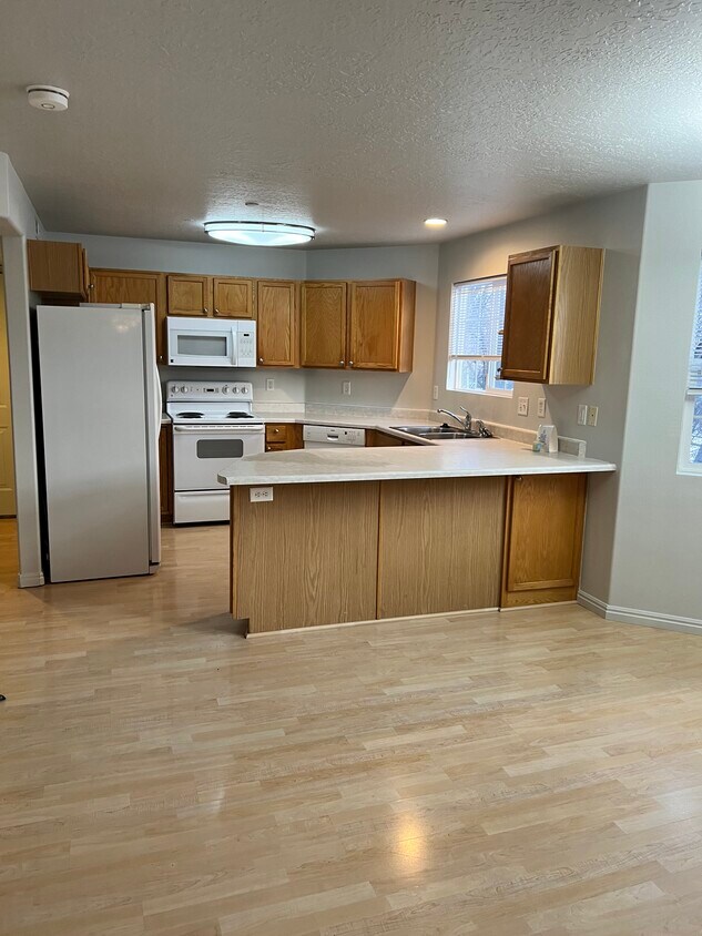 1442 W Brunello Dr Unit 1442, Bluffdale, UT 84065 Condo for Rent in