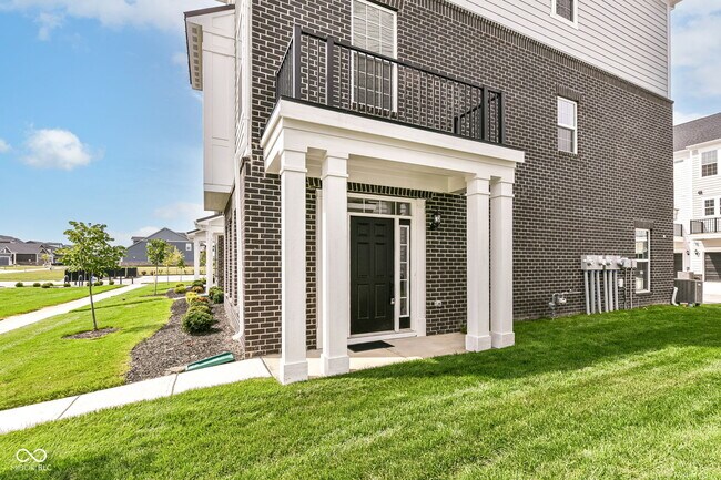 Building Photo - 14529 Pomona Ln