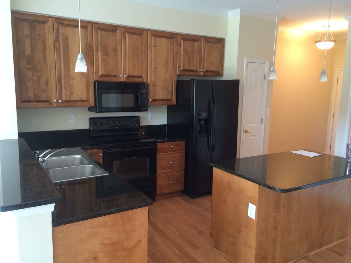 230 Nat Turner Blvd, Newport News, VA 23606 Apartments in Newport