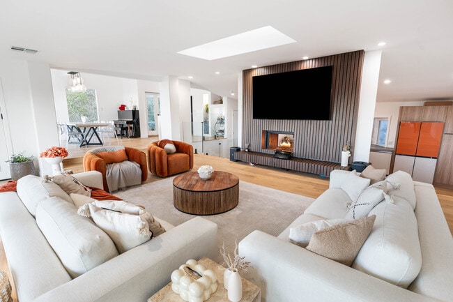 Foto del edificio - 3541 Multiview Dr