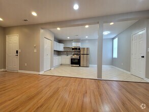 Building Photo - 941 Brooks Ln