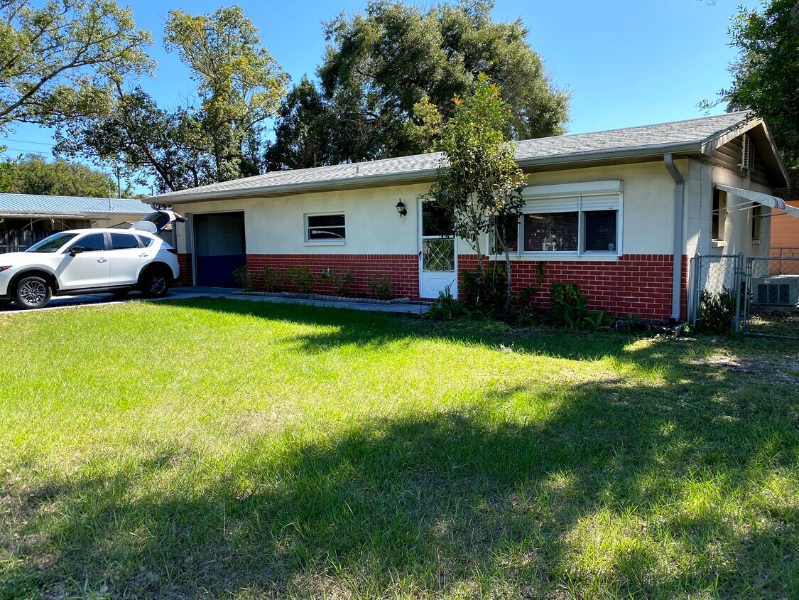Foto principal - 38436 New Jay Ave