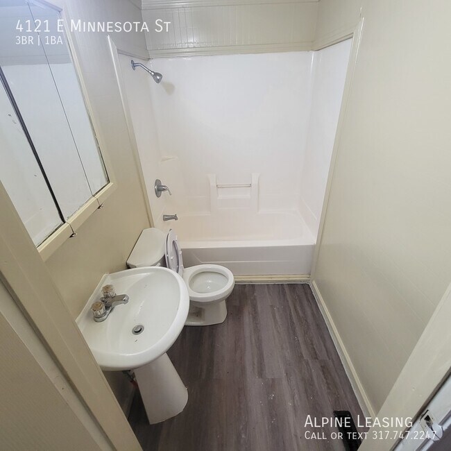 Foto del edificio - 3BR Southeast House w/2-Car Garage!