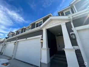 Building Photo - 1461 S Windy Rdg Dr