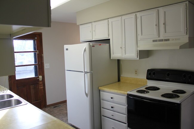 Building Photo - 4430 Gertie Ave