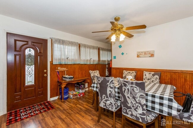 Building Photo - 332 Ernston Rd