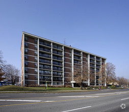 Building Photo - Valhalla Court I