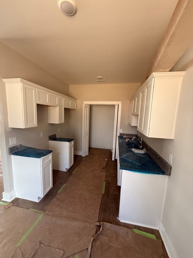 Foto del edificio - 542 Wallburg-High Point Rd