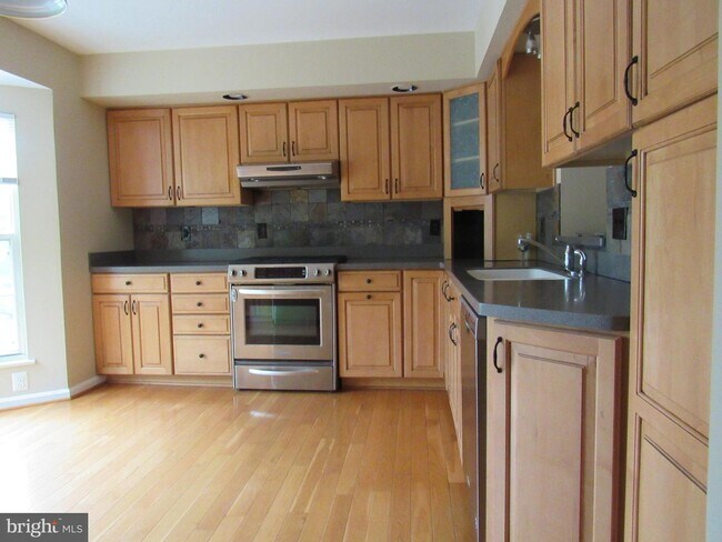 Foto del edificio - 46552 Broadspear Terrace