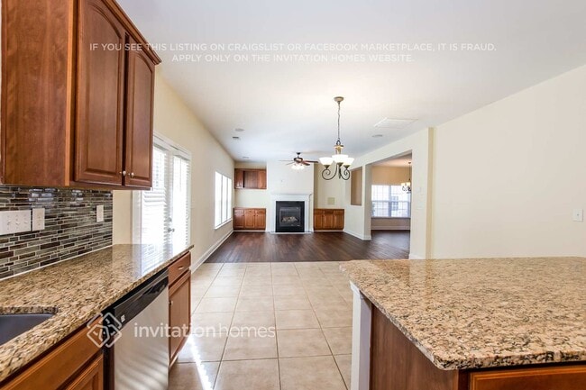 Building Photo - 112 Waterlynn Club Dr