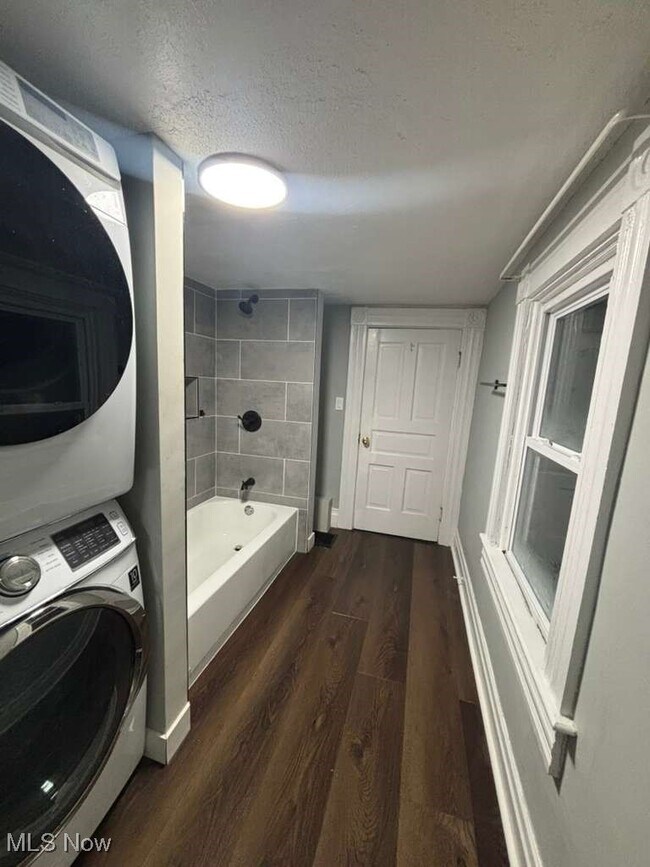 Foto del edificio - 371 N Mulberry St