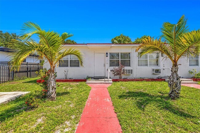 Foto del edificio - 1315 NE 146th St