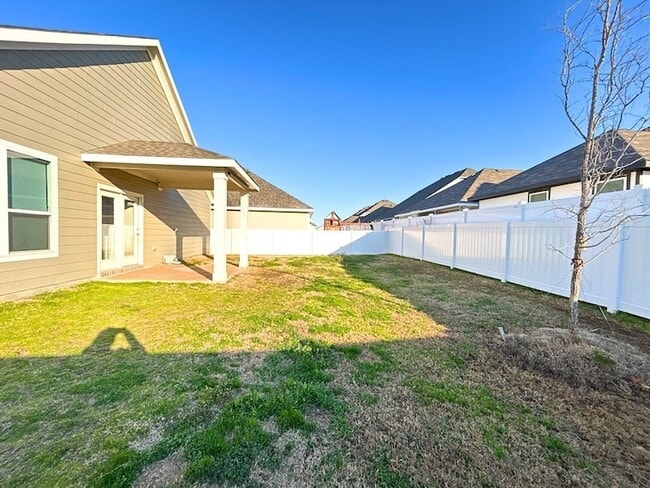 Photo - 8978 Fair Oaks Dr House