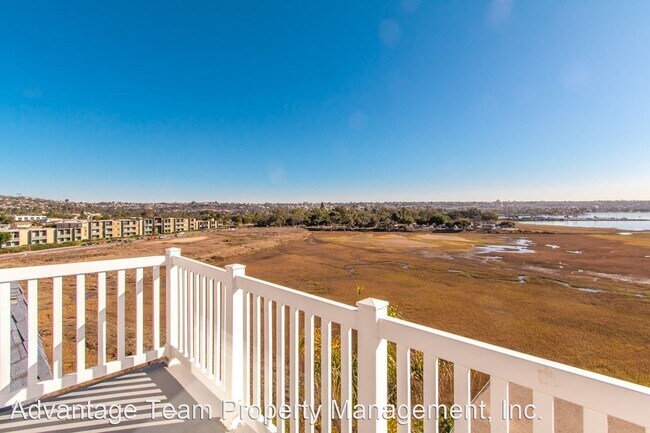 Foto del edificio - 4015 Crown Point Dr
