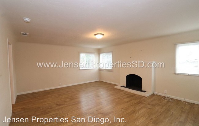 Building Photo - 948-950 B St