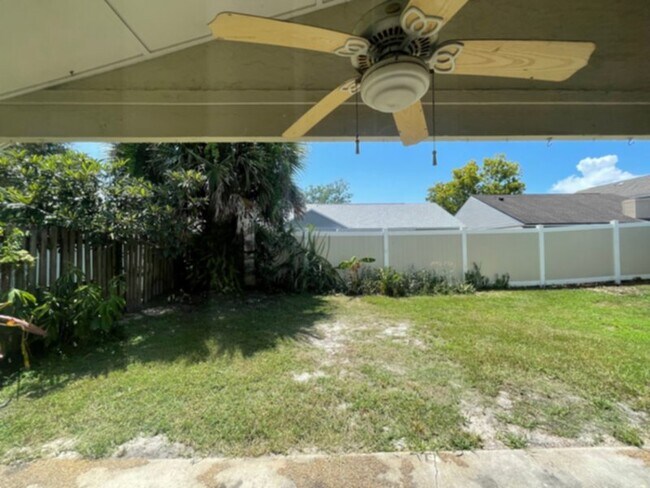 Building Photo - Crossings-3 Bed, 2 Bath, Split Bed Plan!