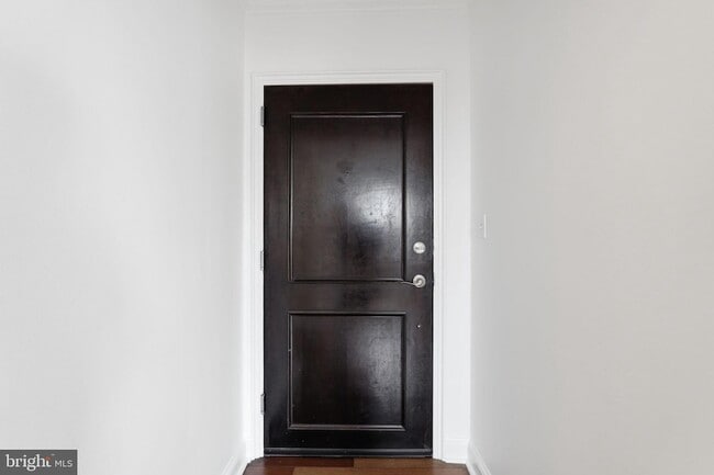 Photo - 906 S Washington Street Unit 307 Apartment