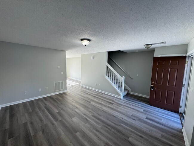 Foto del edificio - 2-Bedroom Townhouse in Harrisonburg