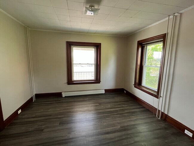 Foto del edificio - 68 E Fairview Ave