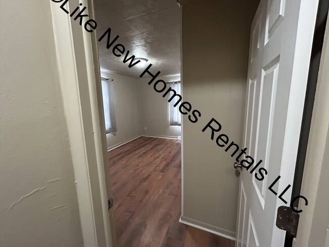 Building Photo - 4042 Otto St