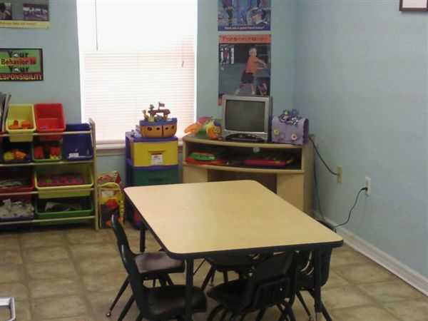 Foto del edificio - 4213 Dunwoodie Blvd
