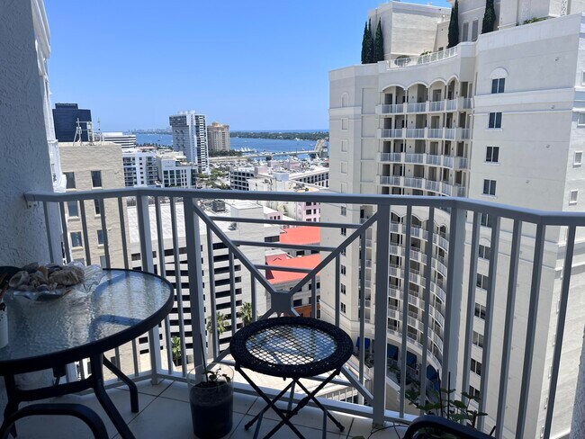 Foto del edificio - 255 Evernia St
