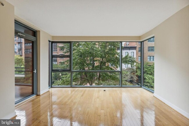 Building Photo - 1117 10th St NW