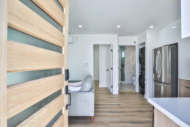 Photo - Beautiful, Fully Furnished 1BR w/ appliances wash/dryer INCL Apartment