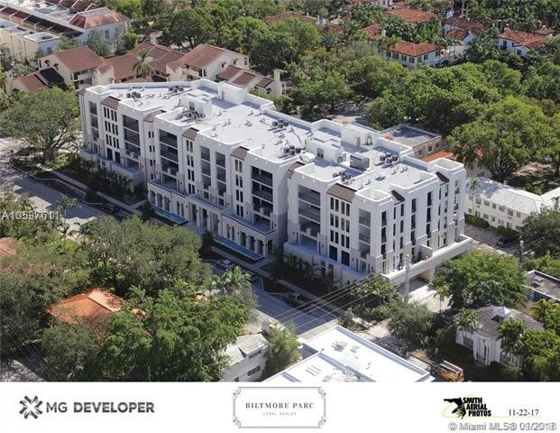 Building Photo - 718 Valencia Ave