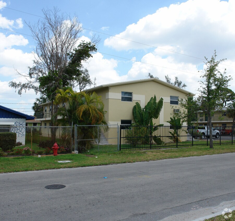 Foto del edificio - 1215-1221 NW 1st St