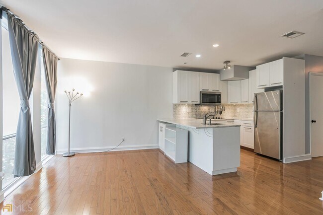 Building Photo - 287 14th St NE