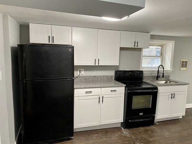 Photo - 5639 S Fairfield Ave Apartment