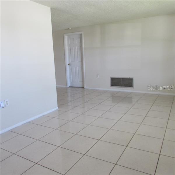 Building Photo - 7304 Ivanhoe Dr