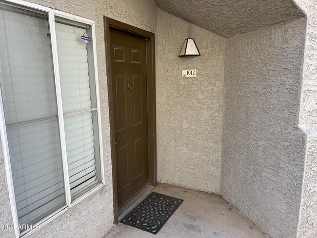Building Photo - 3236 E Chandler Blvd