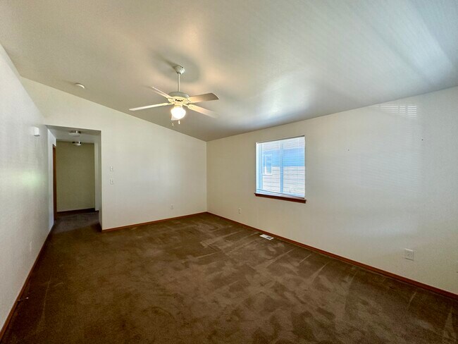 Building Photo - 4736 Rock Crab Dr