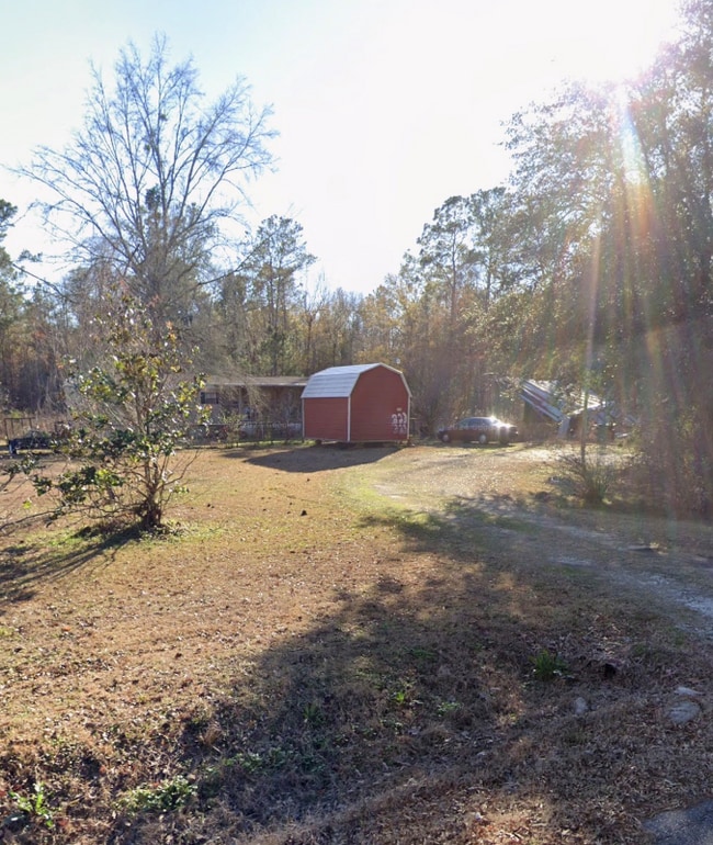 Building Photo - 223 Scales Rd