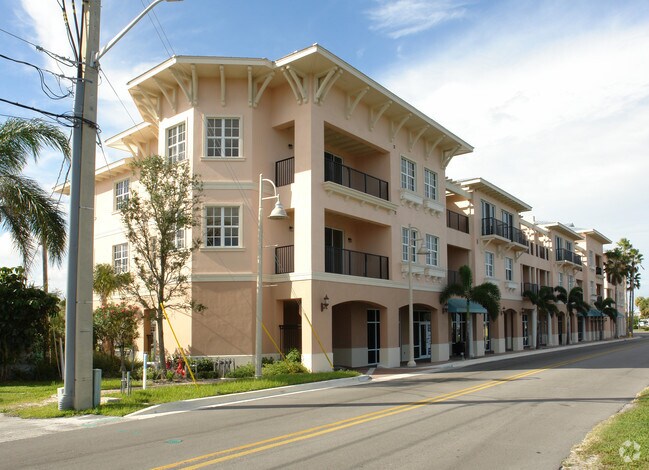Bldg A- 3694-3718 - Renar River Place