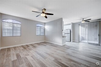 Building Photo - 75 N Valle Verde Dr