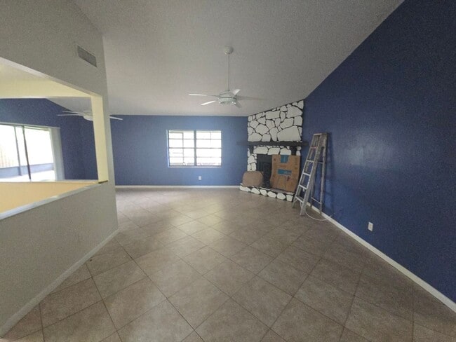 Photo - Solar Energy 3/2 Home in Riverview, FL.