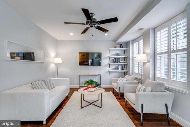 Foto del edificio - 4224 32nd St S