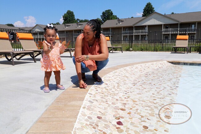 Piscina - The Villas at Avery Creek