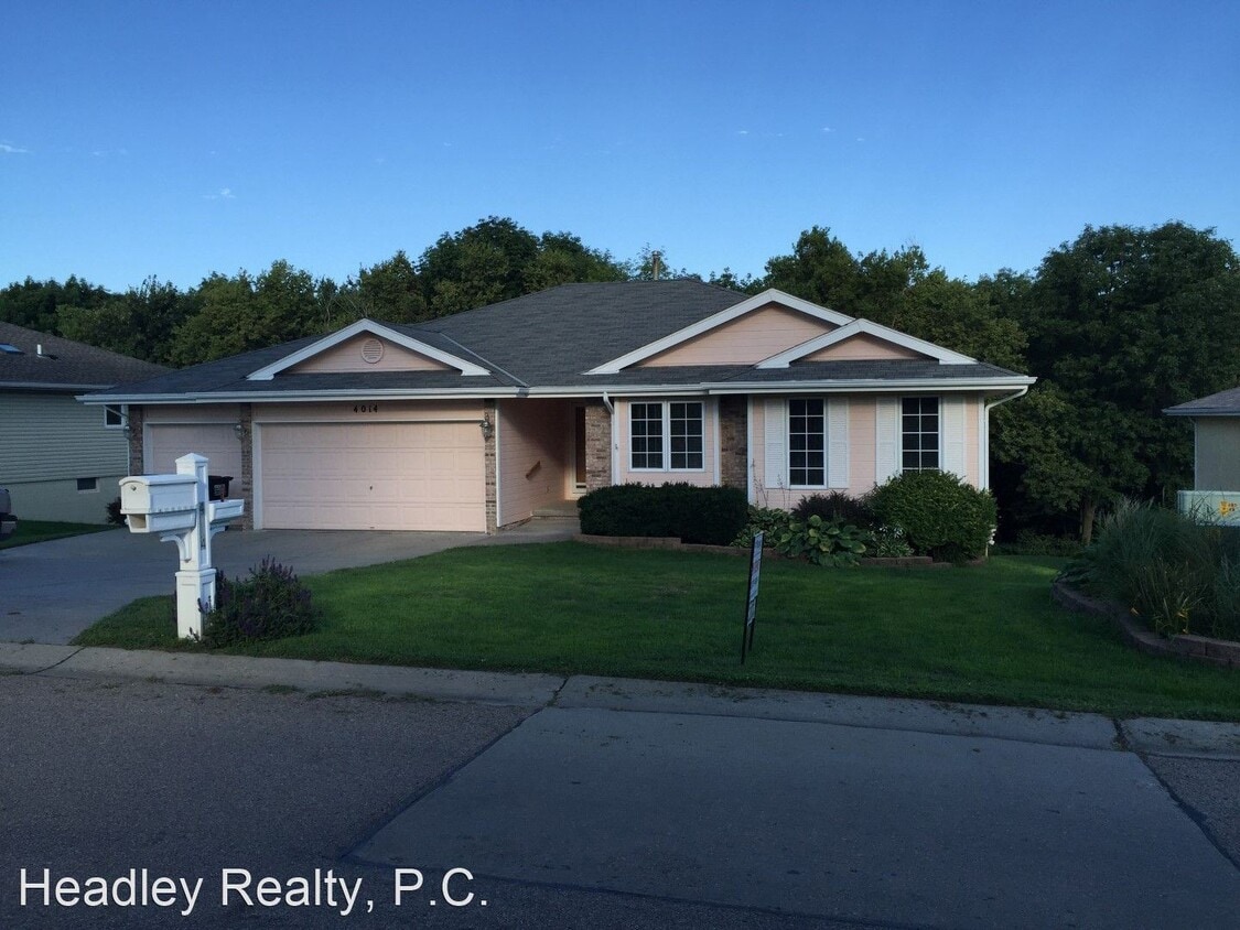 4014 Buccaneer Blvd, Plattsmouth, NE 68048 House Rental in