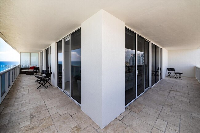 Foto del edificio - 1830 S Ocean Dr